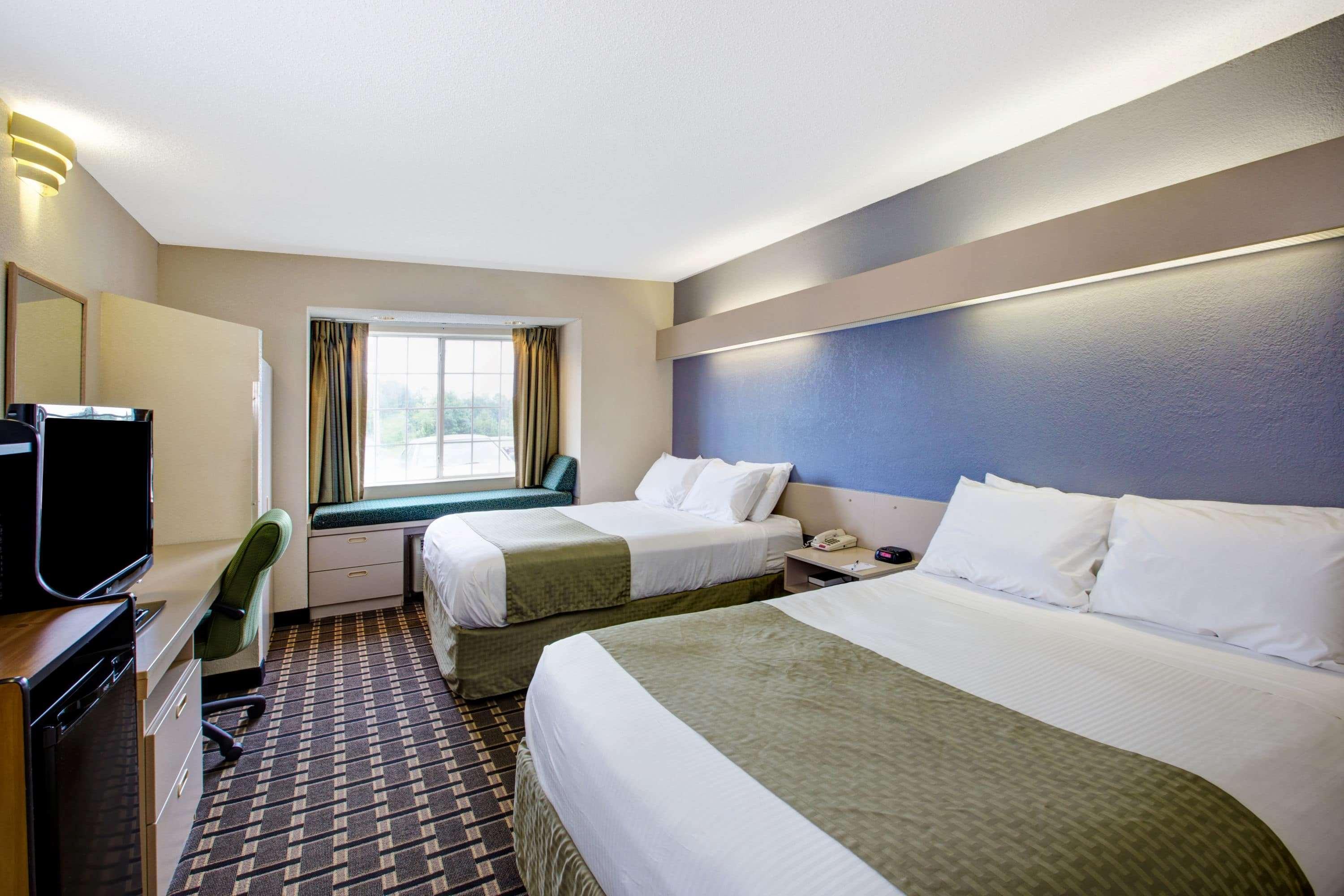 Microtel & By Wyndham 2*