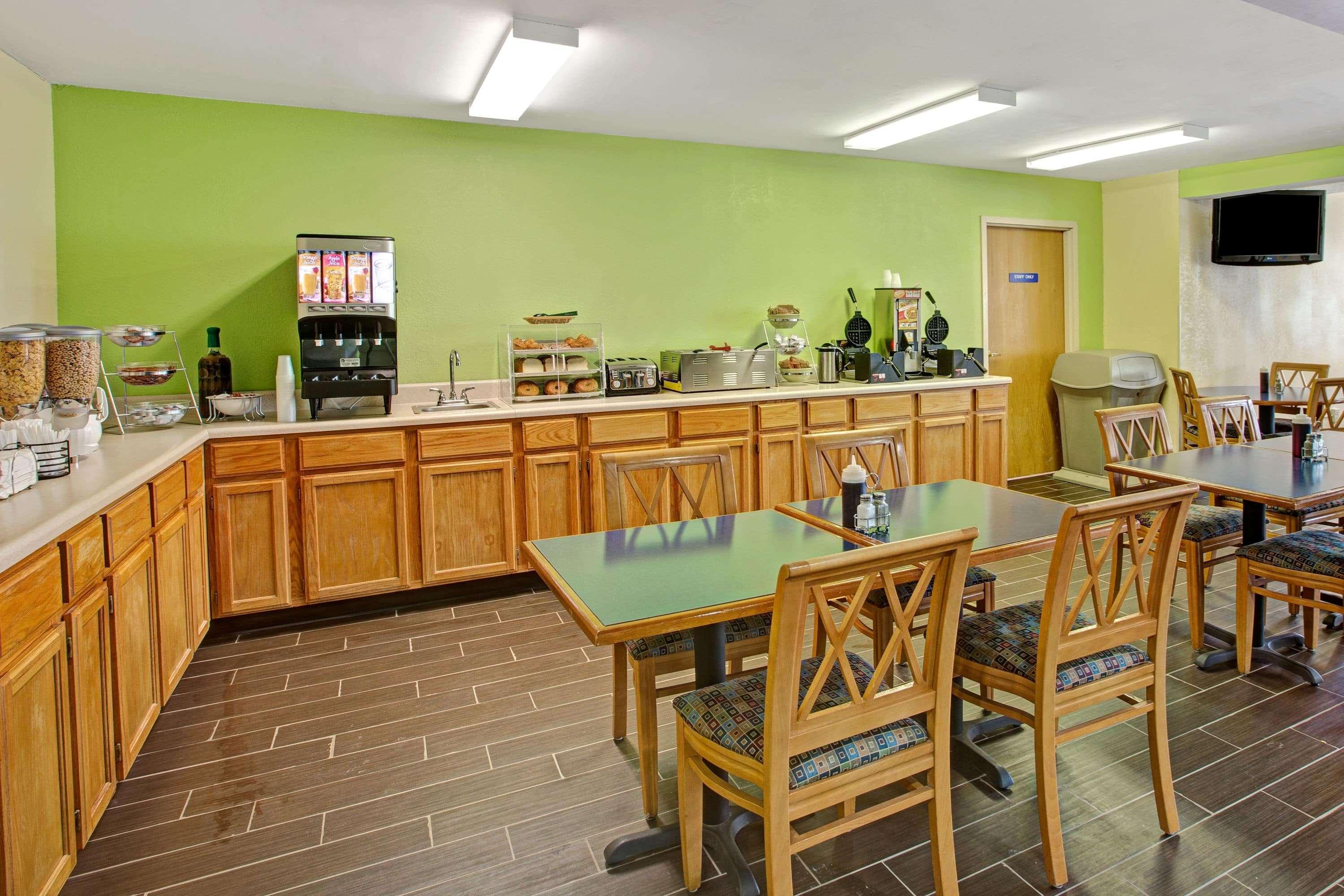 Microtel & By Wyndham Statesville