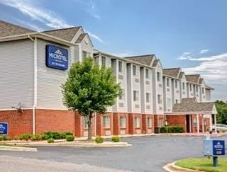 Microtel & By Wyndham 2*