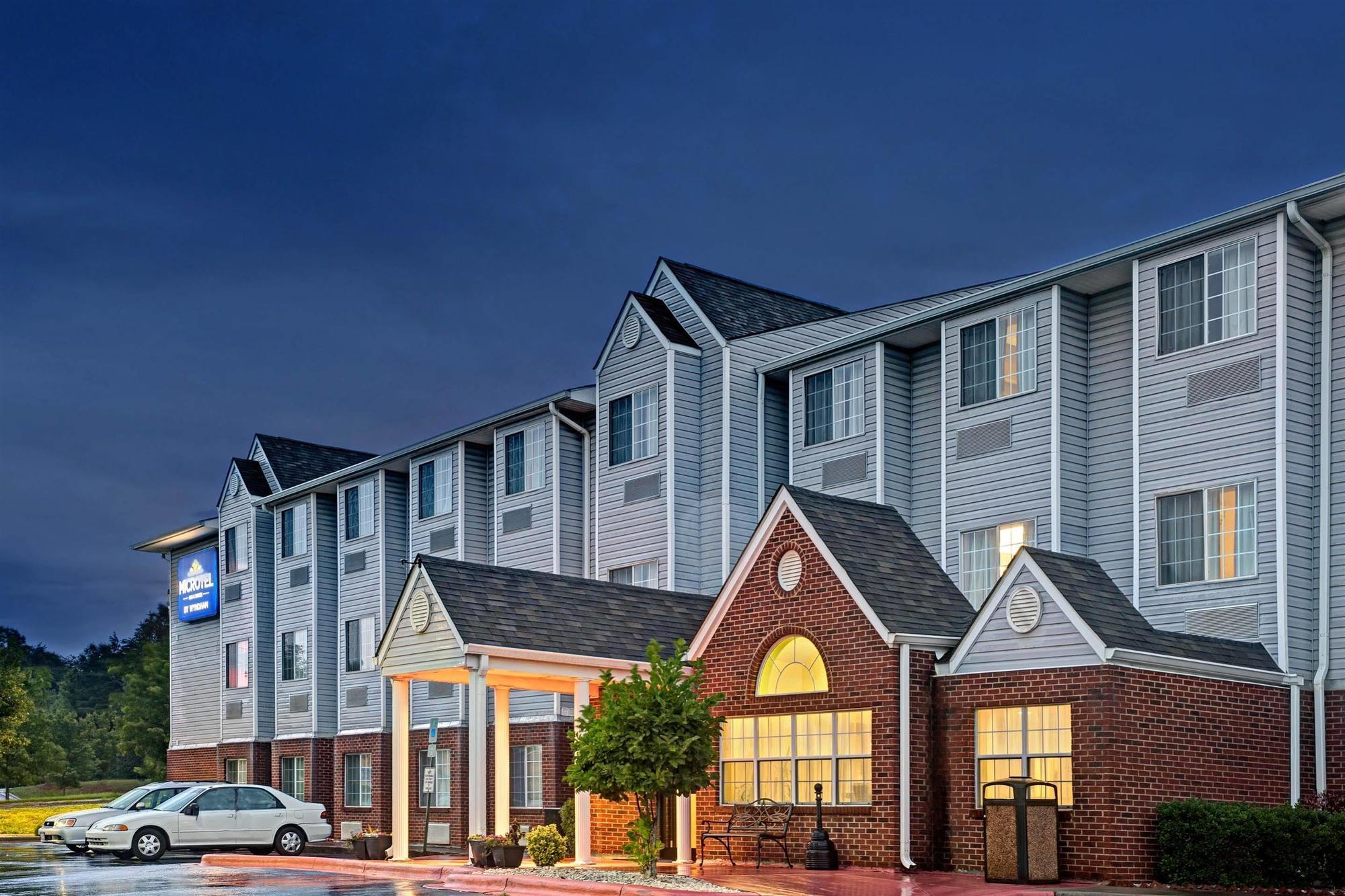 Microtel & By Wyndham Hotel